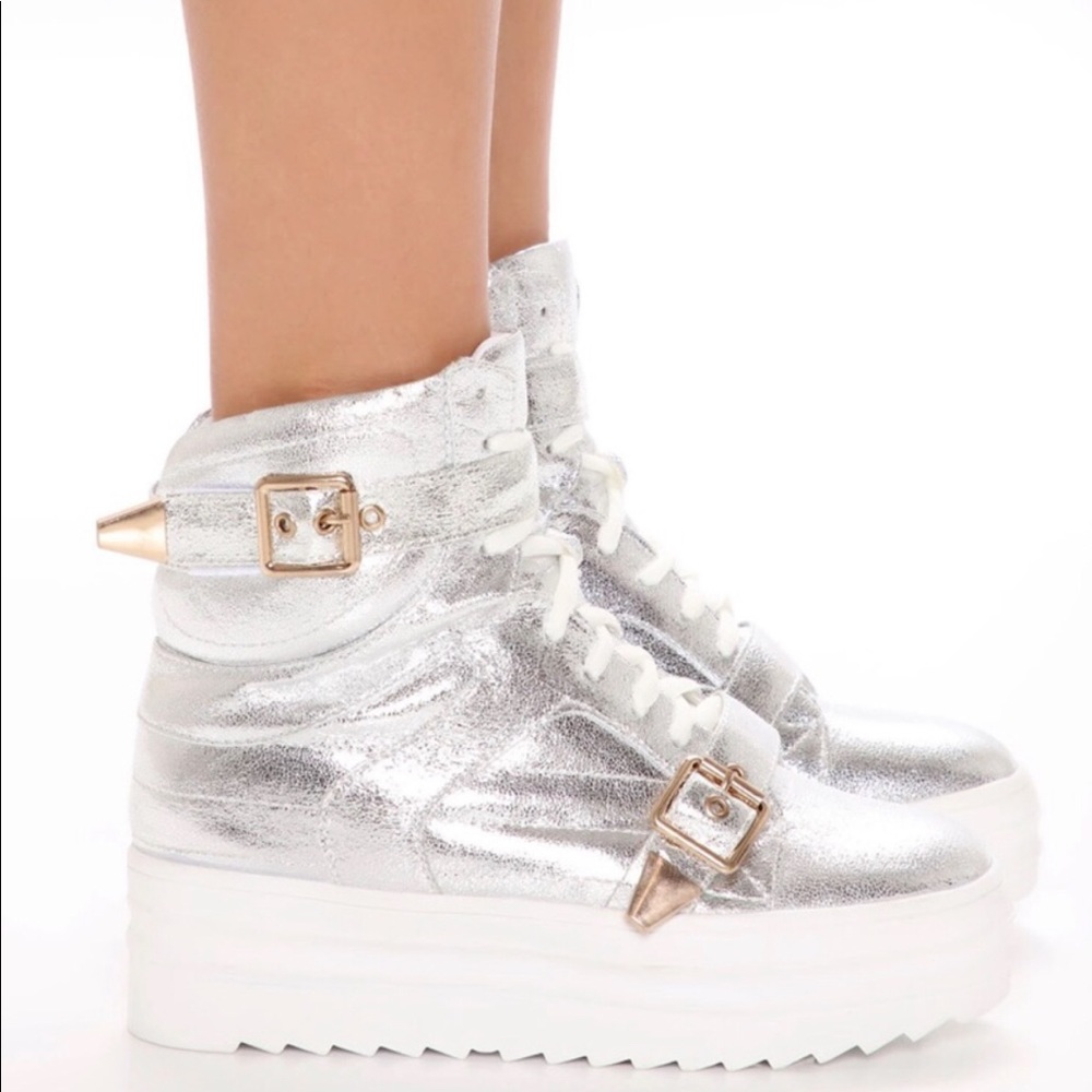 She’s A Rockstar Sneakers - Silver